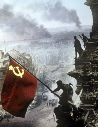 Постер «Взлет и падение: поворотные моменты Второй мировой войны»